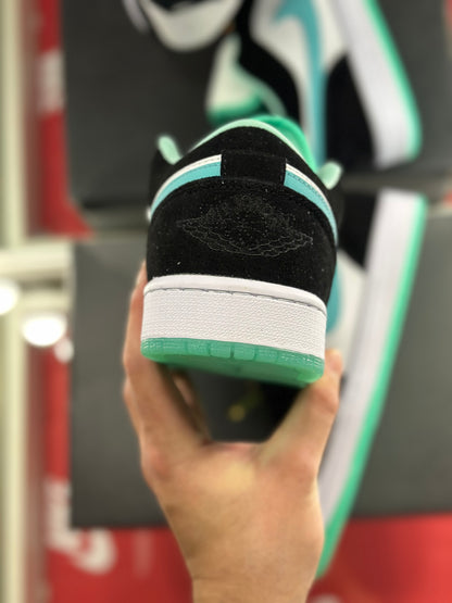 Jordan 1 low green Island