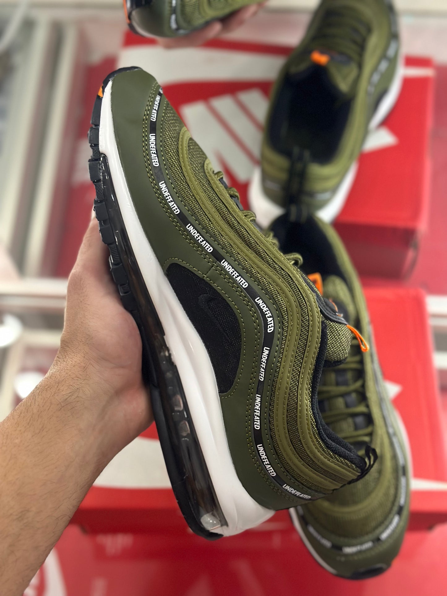 Nike air max 97 undefeated khaki