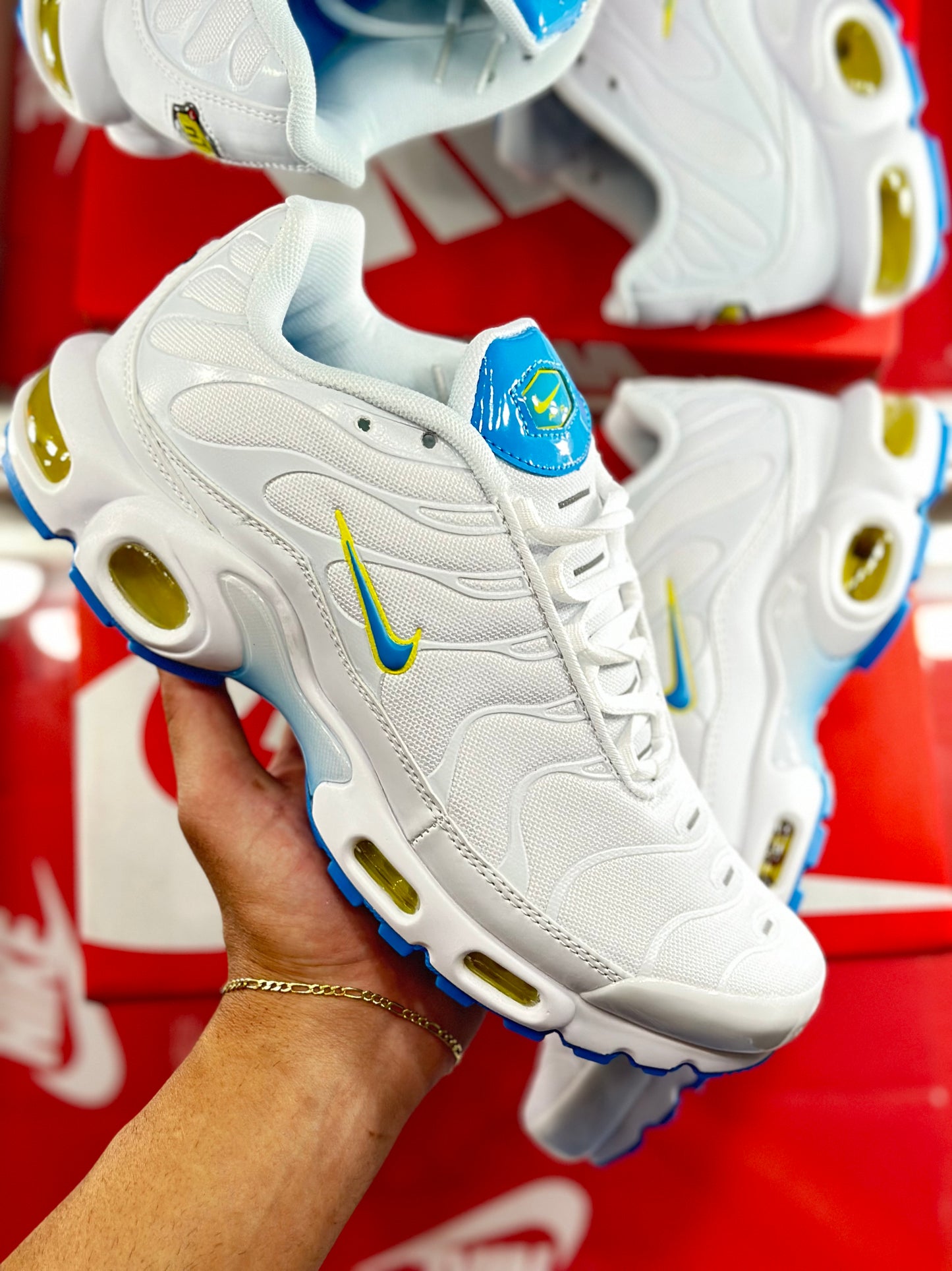 Air max plus white baby blue