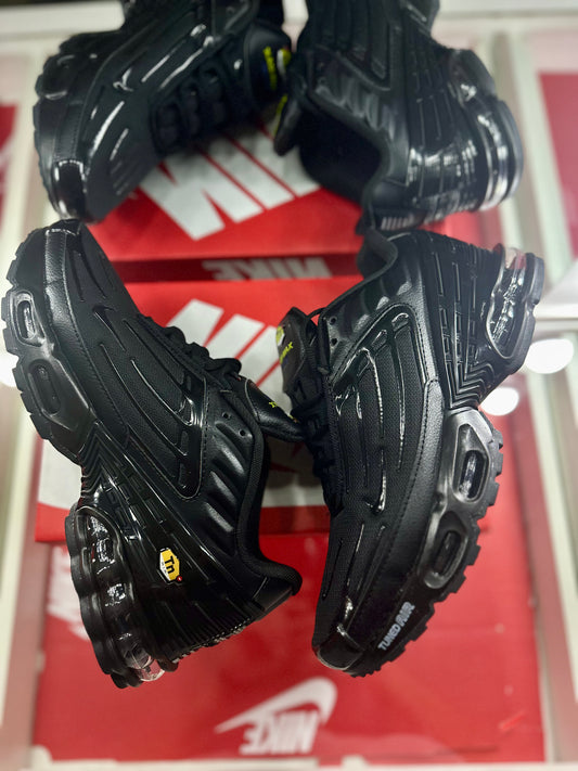 Nike Air max plus 3 total black