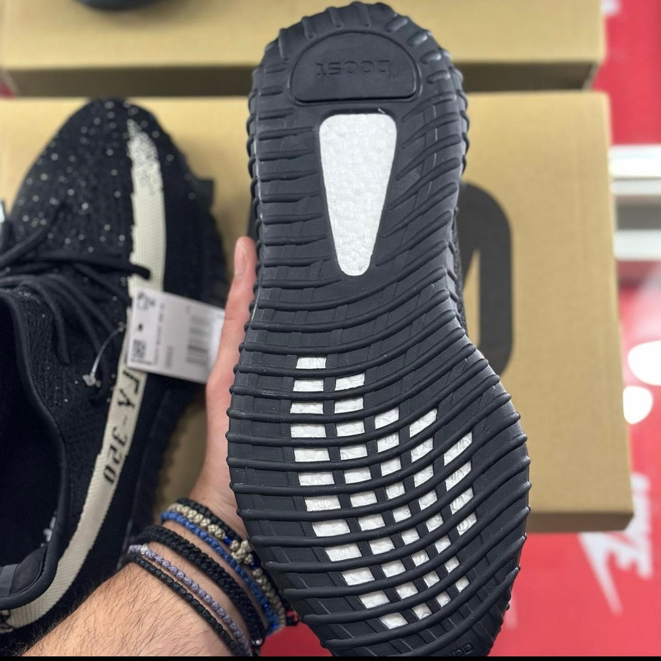 Adidas Yeezys 350 v2 Oreo