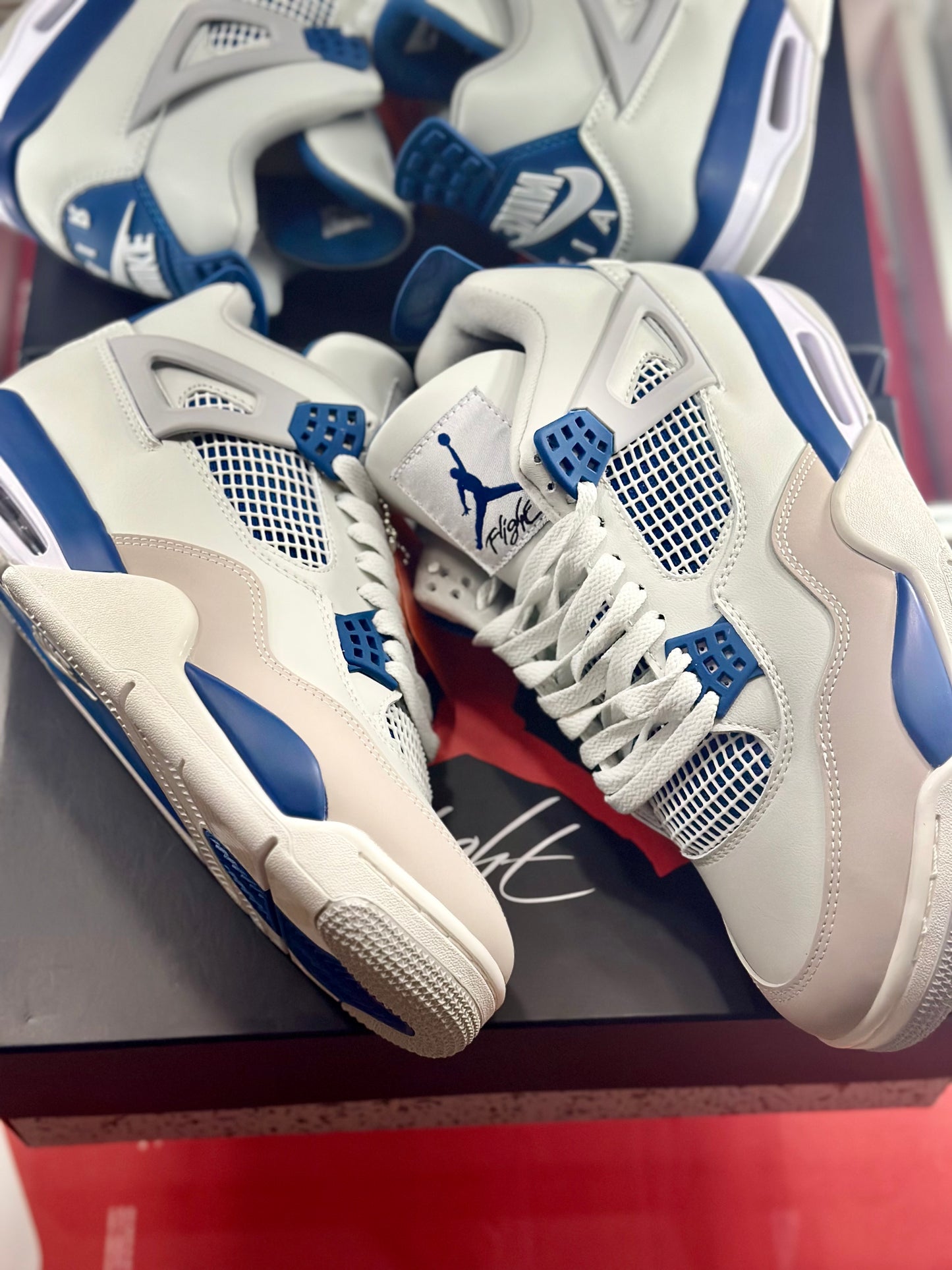 Air Jordan retro 4 military Blue