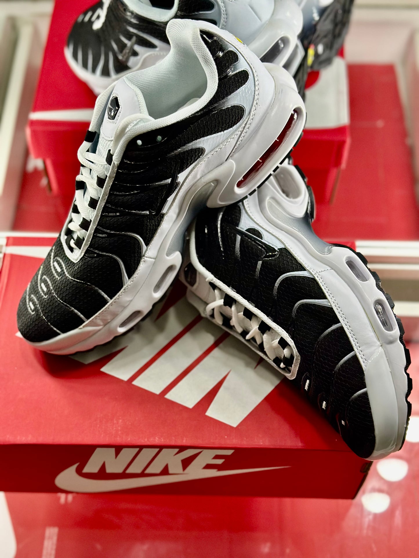 Nike air max plus killer Wale