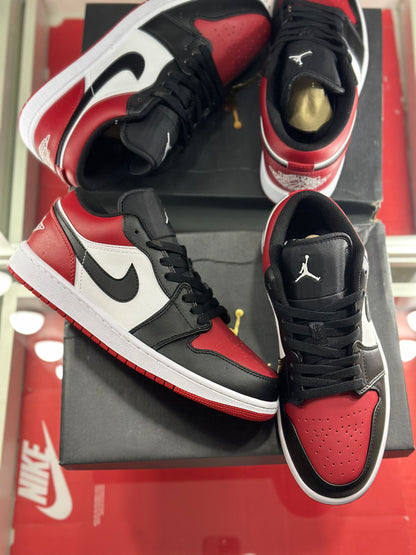 Jordan 1 low Black/Red