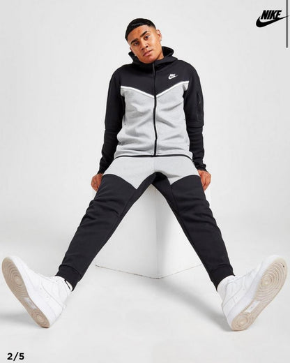 Nike tech fleece Tracksuit Black/Grey